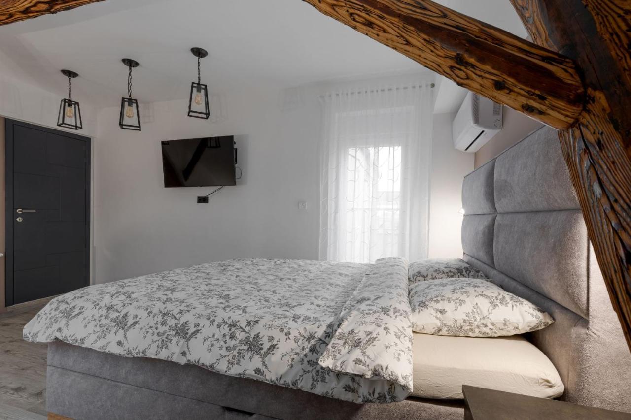 Apartman Downtown Dl Zagabria Esterno foto