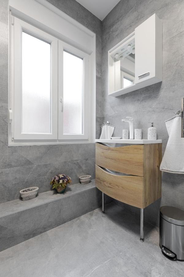 Apartman Downtown Dl Zagabria Esterno foto