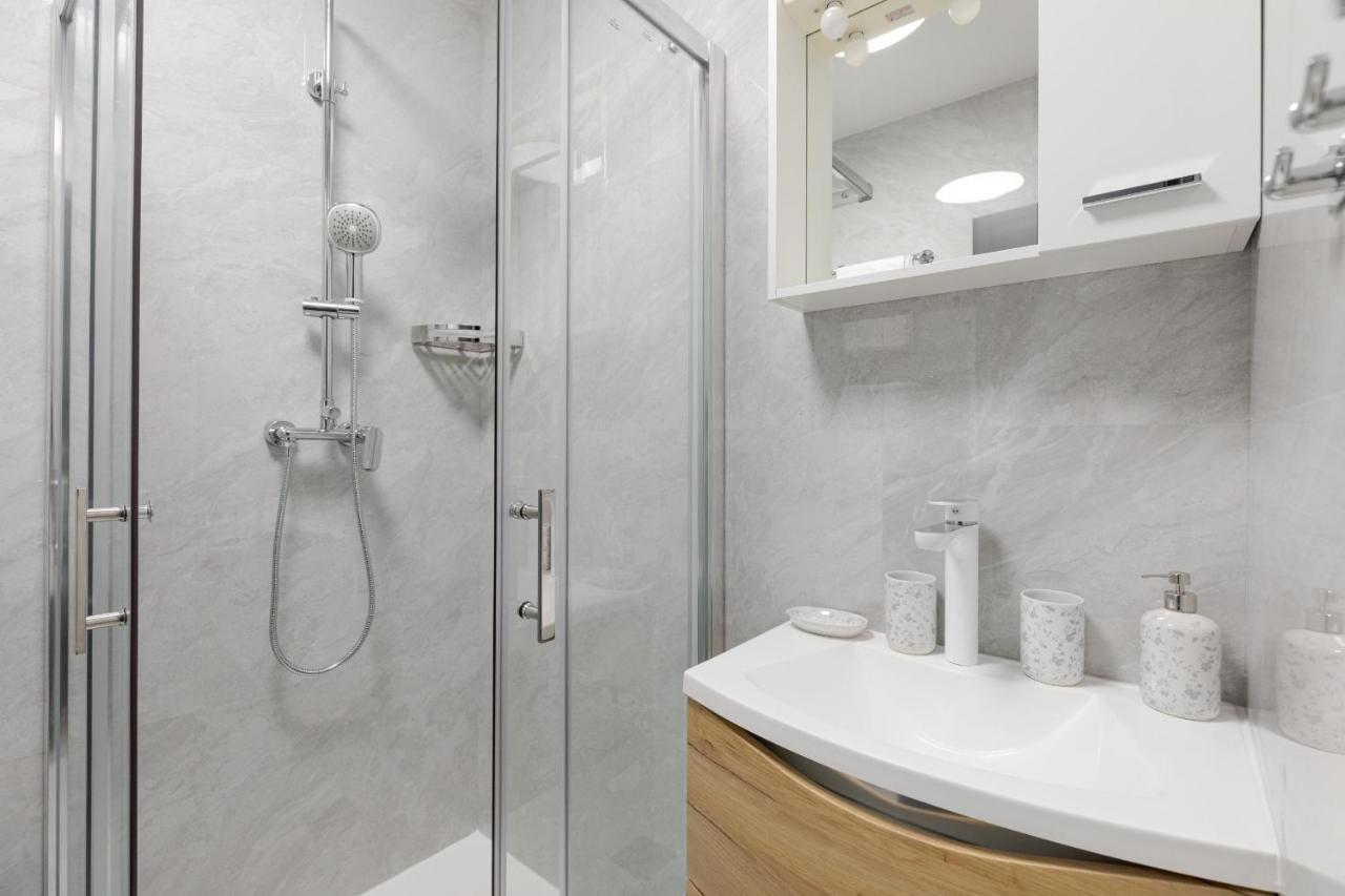 Apartman Downtown Dl Zagabria Esterno foto