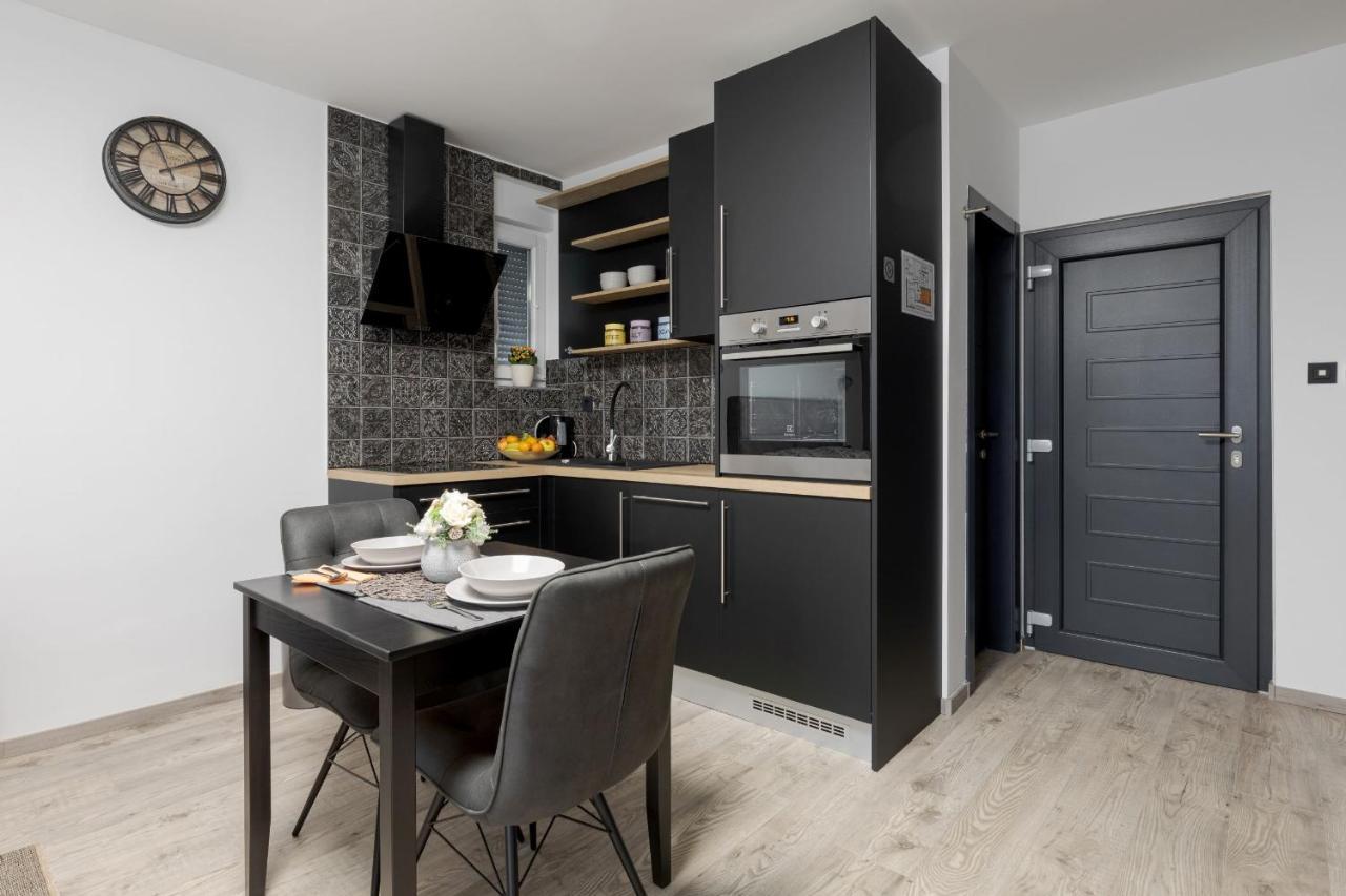 Apartman Downtown Dl Zagabria Esterno foto