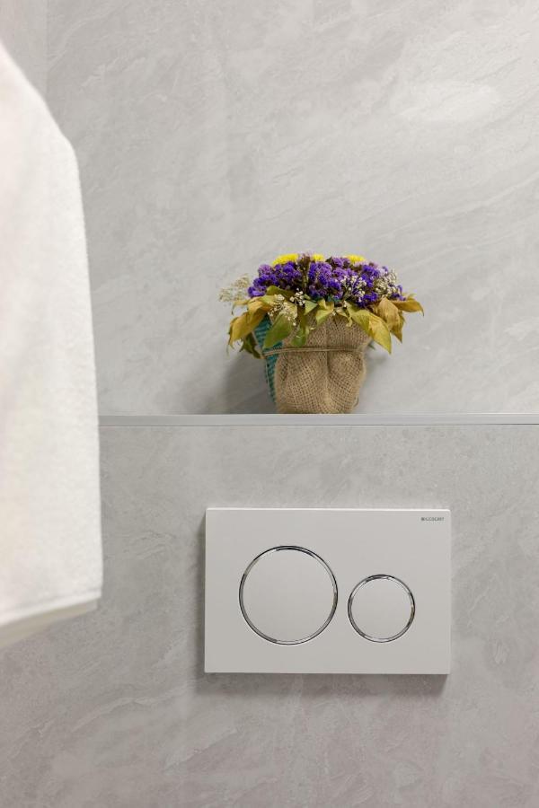 Apartman Downtown Dl Zagabria Esterno foto
