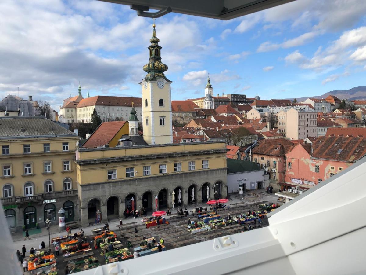 Apartman Downtown Dl Zagabria Esterno foto